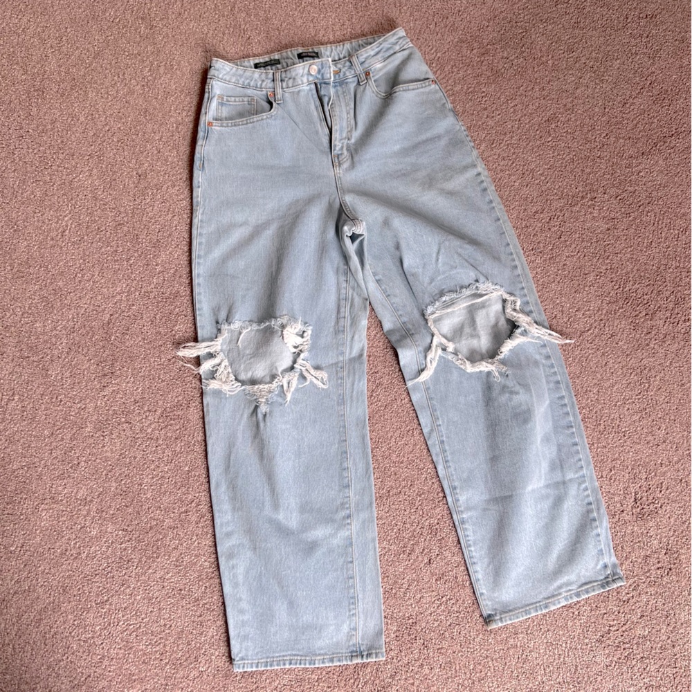 High rise wide leg light wash distressed torn knee jeans sz 10 30 wild fable